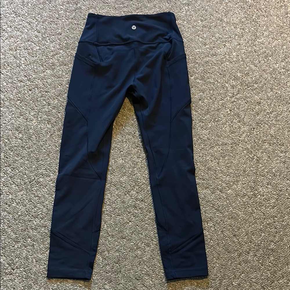 Lululemon Navy Blue Cropped Leggings